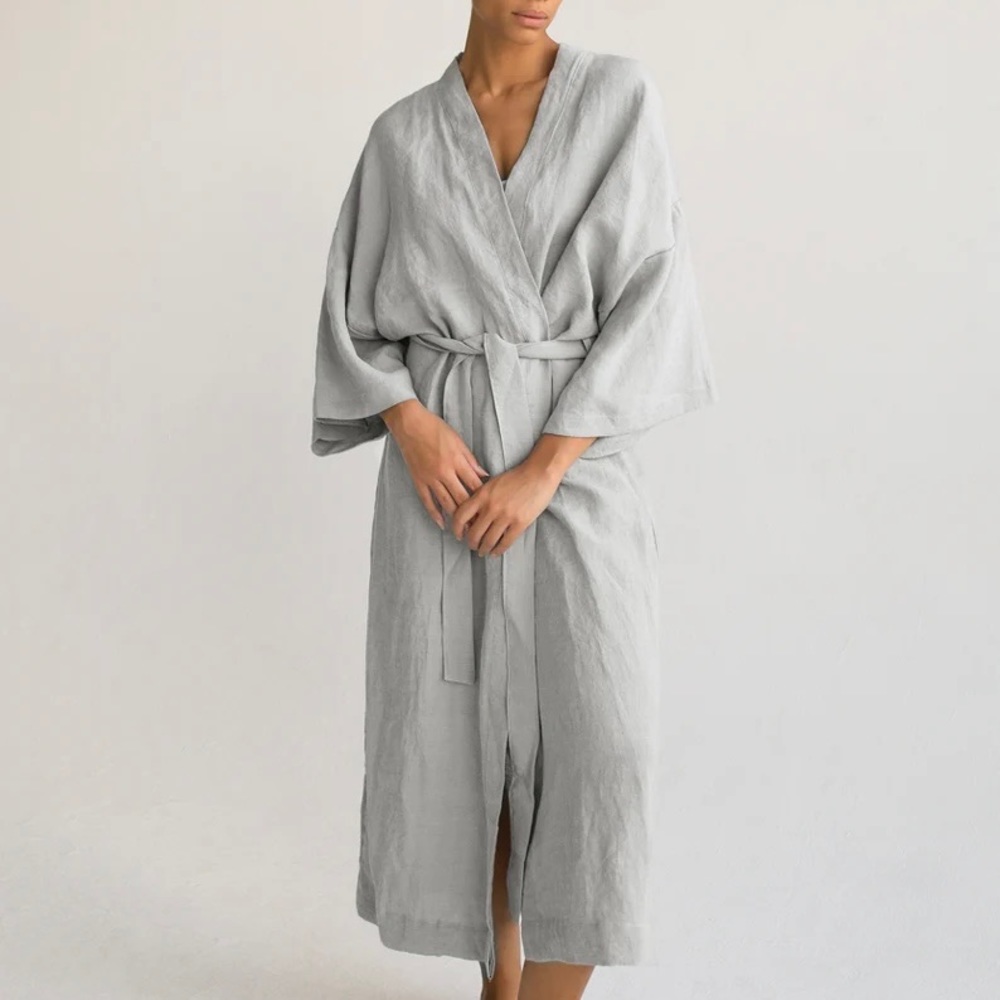 Gray Organic Cotton & Linen Blend Kimono Robe. - Picture 2 of 9